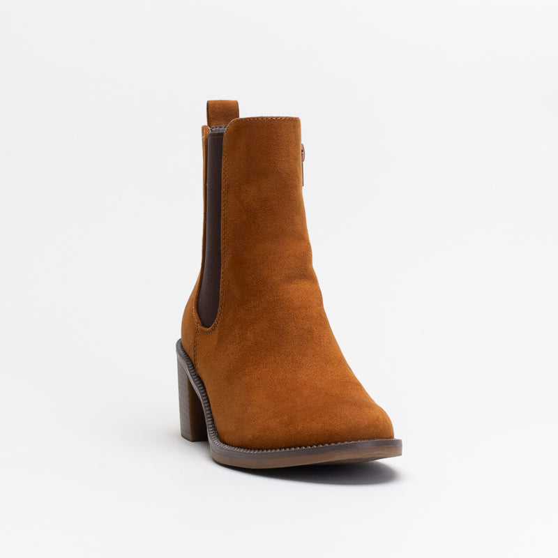 Unreal Women Block Heel Chelsea Boot _ 148291