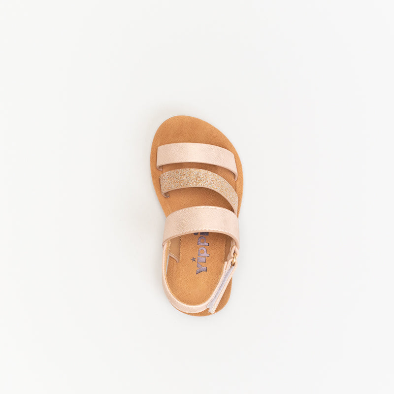 Girls hot sale soda sandals