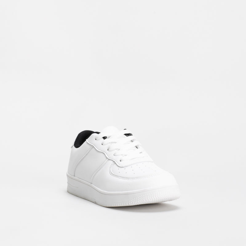 Older Boys White Skater Sneaker | Criss Cross | R 279.95 | Shoe City